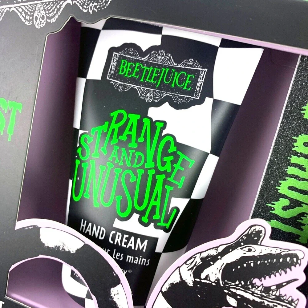 Beetlejuice Mad Beauty Hand Care Set Amber Ginseng Lotion Nail File Lip Balm Duo